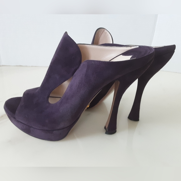 AUTHENTIC PRADA MILANO PURPLE SUEDE PLATFORM STILETTO SLIDES SZ 38.5 #PR… - Picture 5 of 13